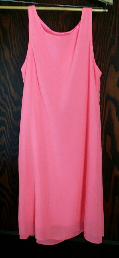 Hot pink shift dress.